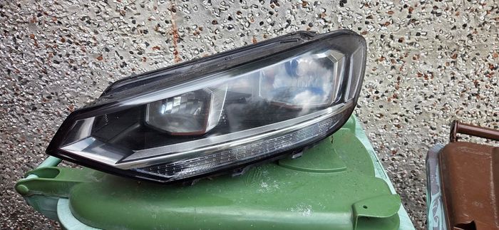 2017 5T Headlights