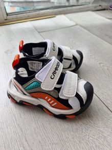 Boys shoes