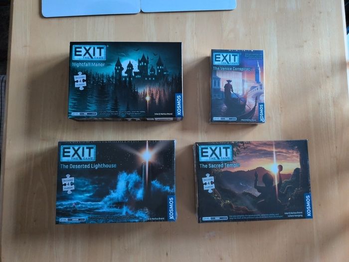 Exit escape room 4 game set