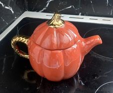 Next pumpkin halloween teapot