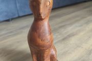 cat statue