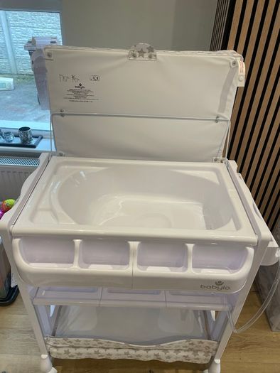 Babylo baby Change Table and bath combo
