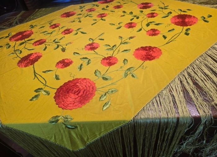 Vintage Italian Silk Embroidered Rose Shawl /Tablecloth 220 times 220 cm