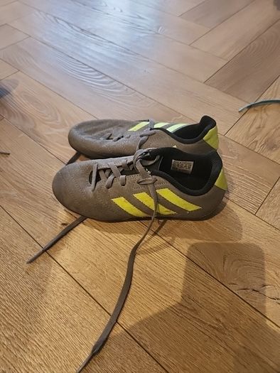 ADIDAS Football studded boots