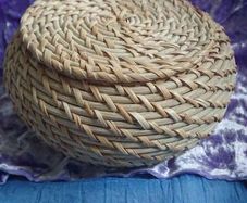 Straw boxes