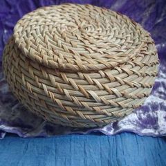 Straw boxes
