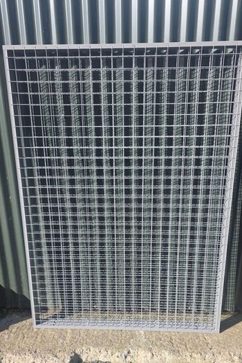 Mesh panels