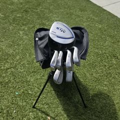kids golf - clubs and bag
