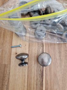 15 cabinet knobs