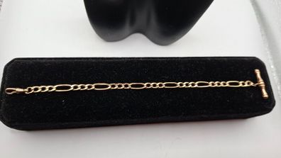 Vintage 9ct  tbar figaro bracelet