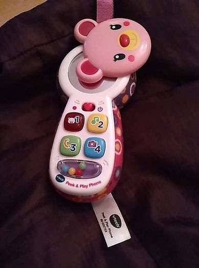 Vtech peek and play phone