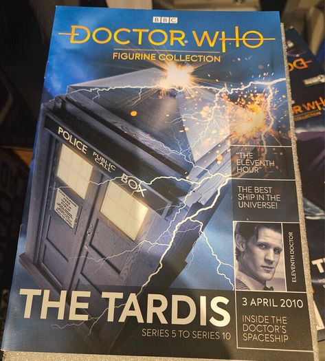 Eaglemoss Hero Collection TARDIS and mini magazine