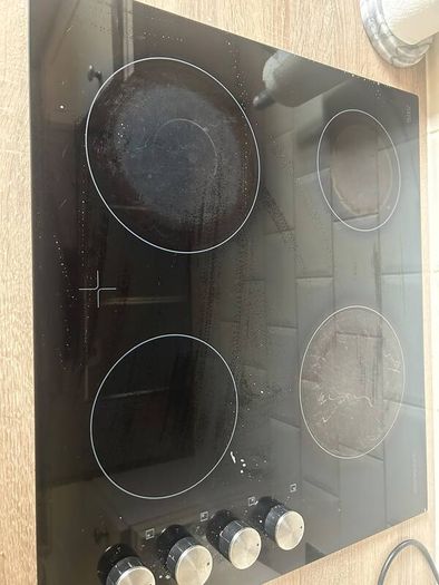 Cream Kitchen for Sale Including Appliances