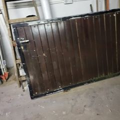 Gate
