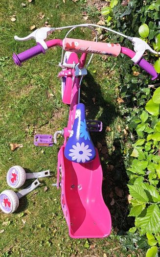 Bike with stabilisers