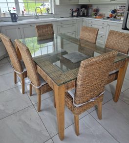 Gorgeous Very Solid 5.5Ft Wicker Kitchen Dining Table - Can Organise Delivery