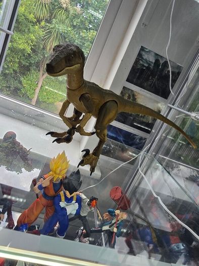 Jurassic Park Amber collection Velociraptor