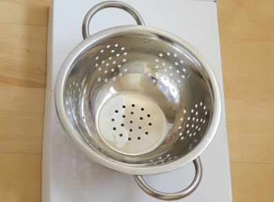 Colander strainer drainer, 20cm (D), 9cm (H)