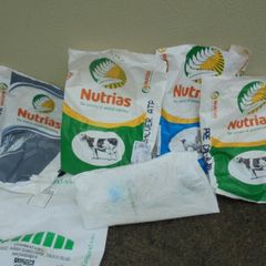 Fertiliser , Feed, Turf, Firewood Bags.