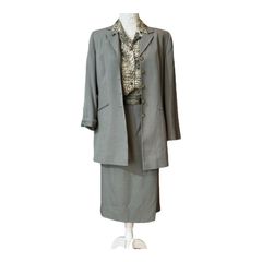 Bonmarche 3 piece suit (skirt, blazer & blouse) Size UK12