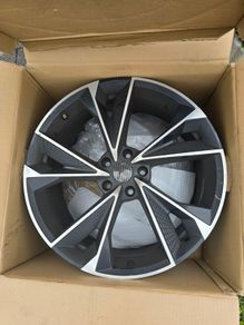 4 Audi Alloys 19" Rs type