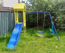 kids swing set