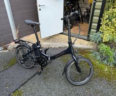 2 x Raleigh Stow E Way electric folding bicycles