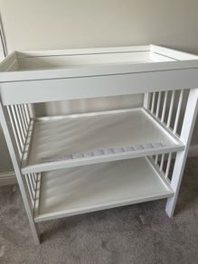 Baby changing table