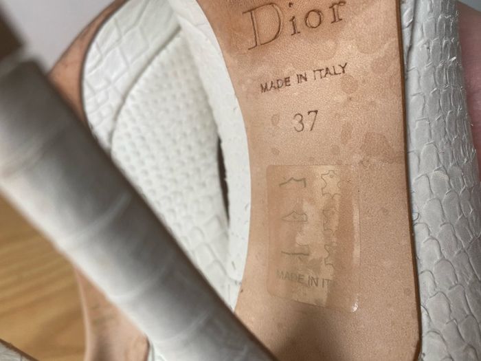 Christian DIOR Beige Python Embossed Nubuck Miss Dior Pumps Size 37 (4,5 UK)