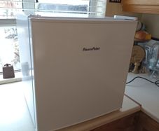 PowerPoint table top fridge or freezer