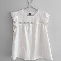Pre Owned White Eyelet Ruffle Sleeve Blouse