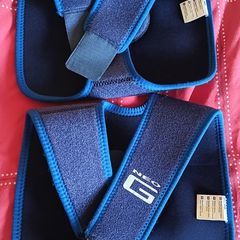 Pair of Neo G Open Knee Supports Universal Size