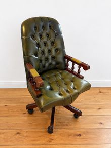Vintage Green Leather Chesterfield Mountbatton Executive Captains Chair