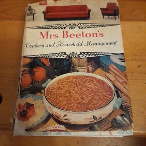 Cookbook Mrs Beeton's Cookery and Home Management Hardback book