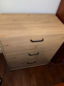 Chest of drawers