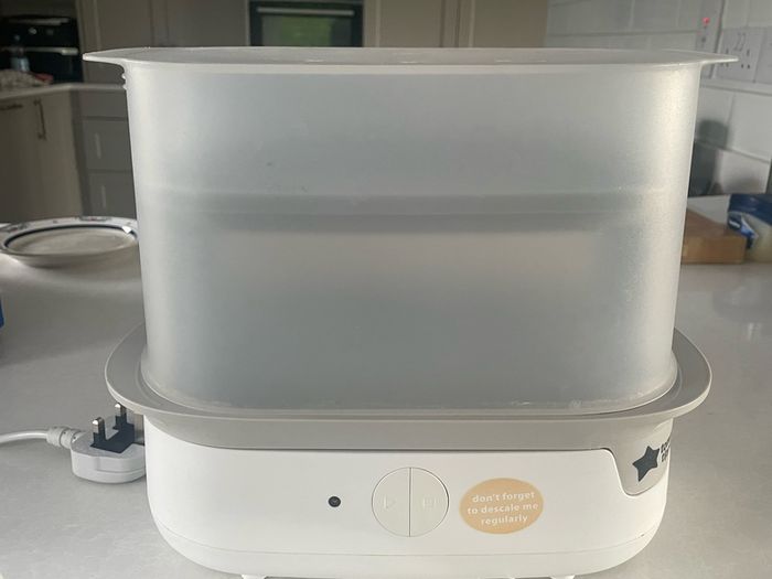 Tommee Tippee Steralizer and bottle warmer
