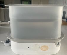Tommee Tippee Steralizer and bottle warmer