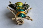 fly brooch ENAMEL