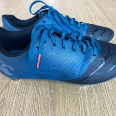 Canterbury rugby boots size 5.5 UK