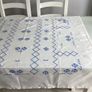 Vintage tablecloth plus 6 matching napkins. Image 4