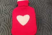 Delete Small Hot water bottle with heart