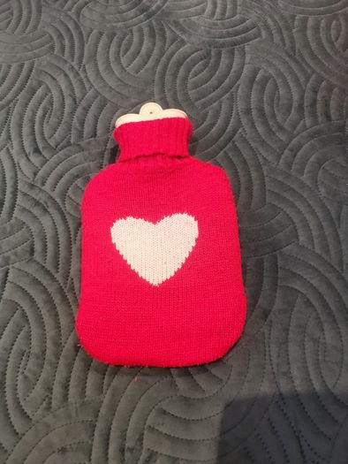 Delete Small Hot water bottle with heart