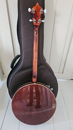 Irish Banjo Koda FBJ2419F with padded case