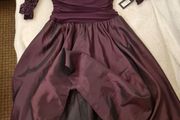 Stunning R&amp;M Richards occassion dress