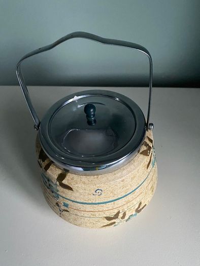 Reduced old Vintage Bramley  Biscuit Barrel