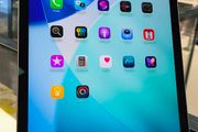 Apple Ipad Air (5th Generation) A2588 64 Gb, Wi-fi, 10.9 In - Space Gray / Excellent Very Little Use