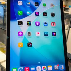 Apple Ipad Air (5th Generation) A2588 64 Gb, Wi-fi, 10.9 In - Space Gray / Excellent Very Little Use