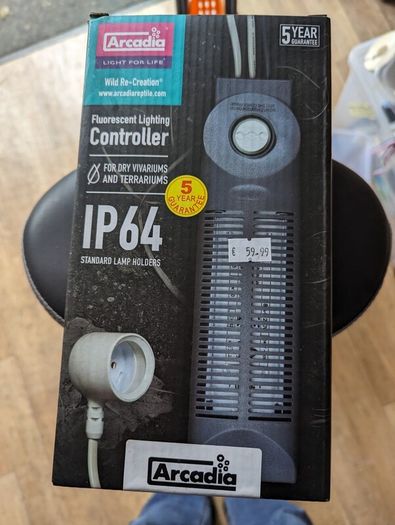 fluorescent lighting controller