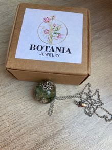 Beautiful Brand New Botania Glass Sea Themed Necklace