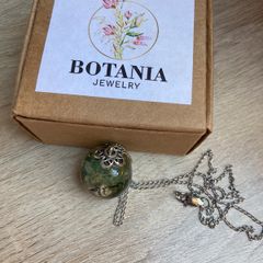 Beautiful Brand New Botania Glass Sea Themed Necklace